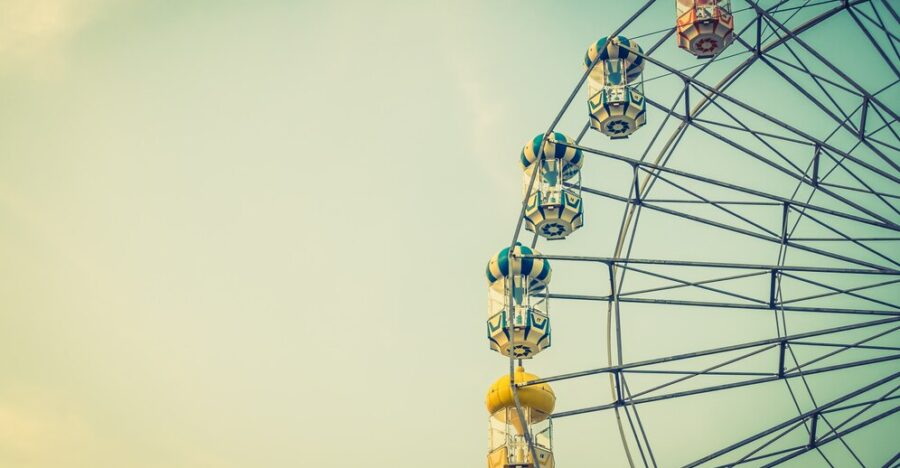vintage-ferris-wheel-park_74190-3862 vintage-ferris-wheel-park_74190-3862